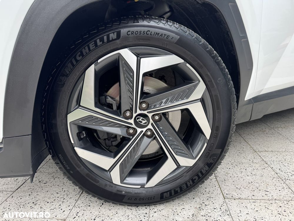 Hyundai Tucson 1.6 CRDi 48V-Hybrid 2WD DCT Select - 28