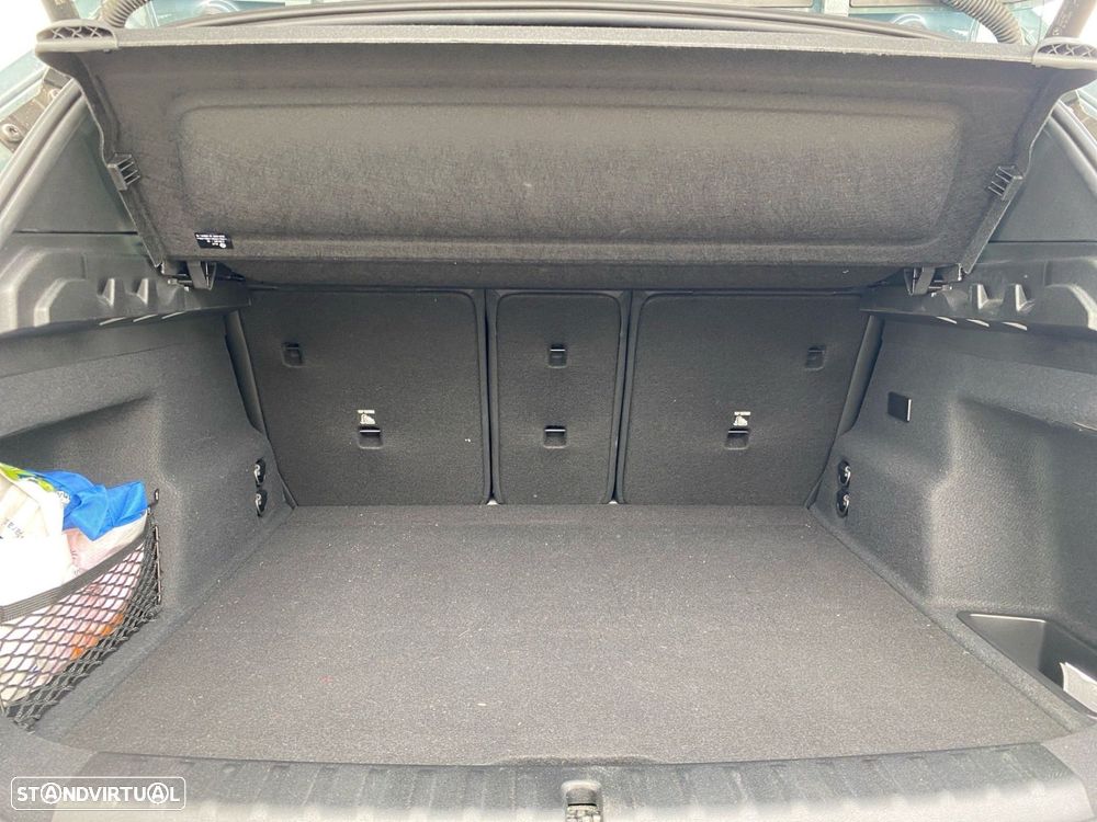 BMW iX1 eDrive20 Pack Desportivo M - 21