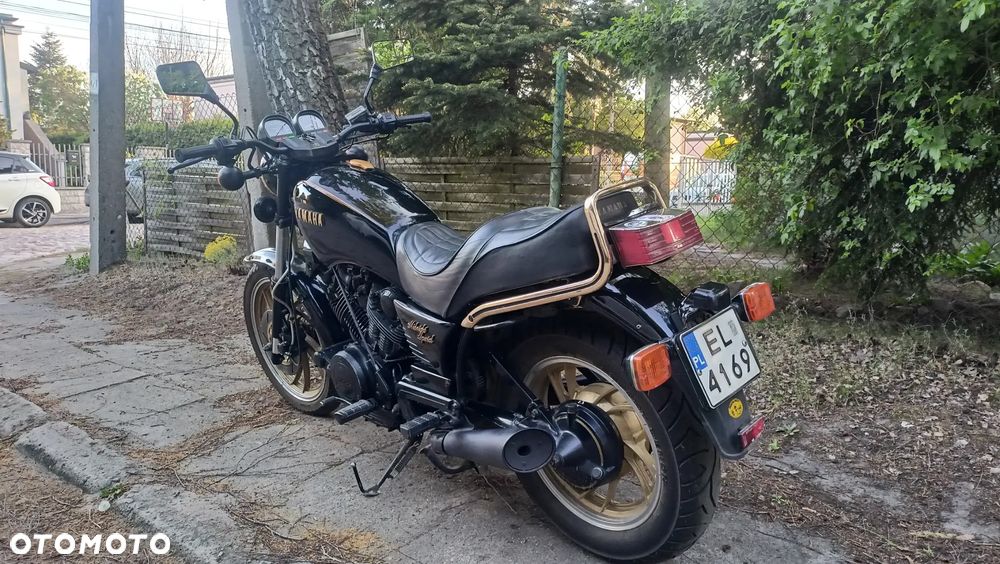Yamaha XV - 9