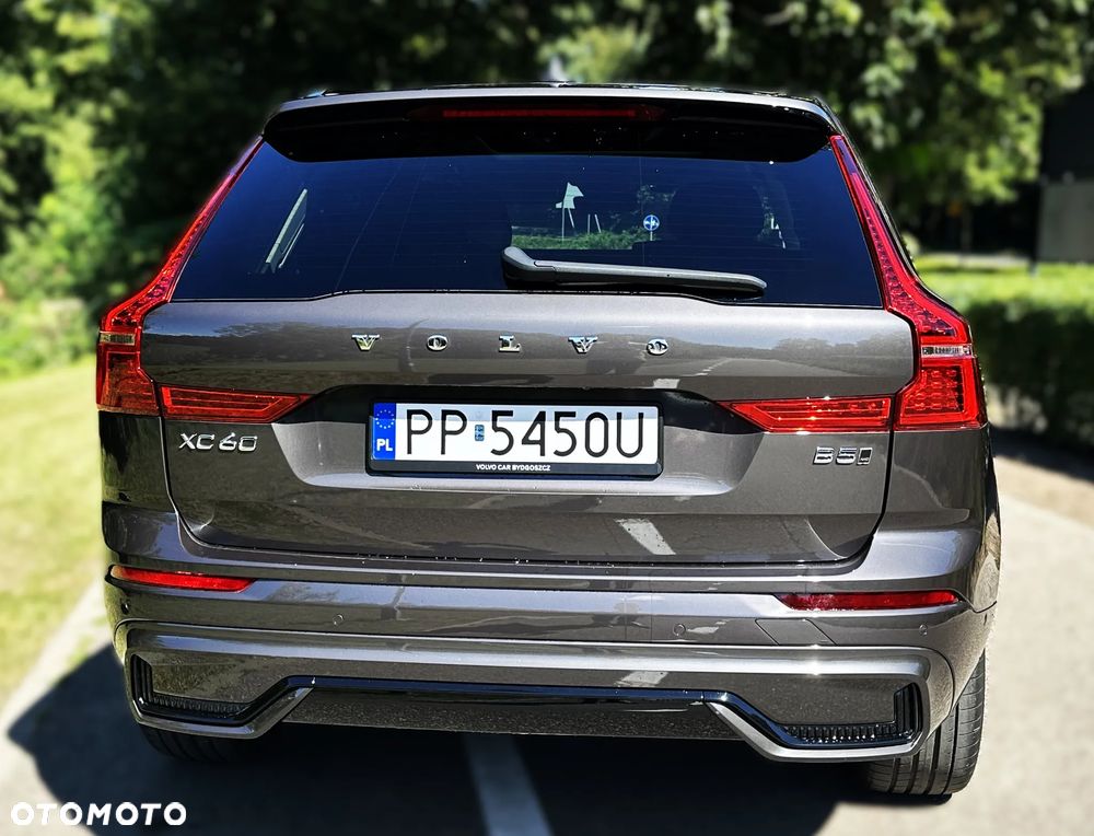 Volvo XC 60 B5 B AWD Plus Dark - 12