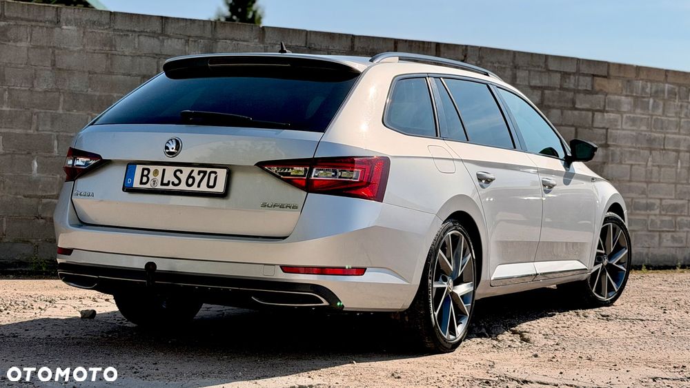 Skoda Superb 1.8 TSI DSG SportLine - 18
