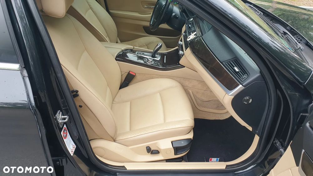 BMW Seria 5 530d - 26