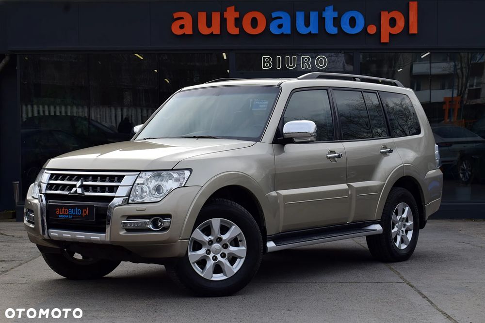 Mitsubishi Pajero - 1