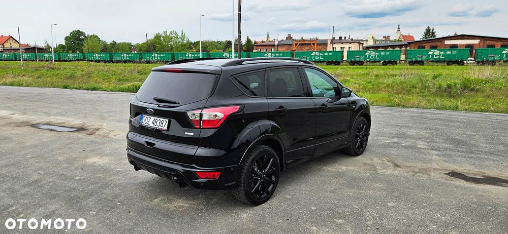 Ford Kuga 1.5 EcoBoost 2x4 ST-Line - 16