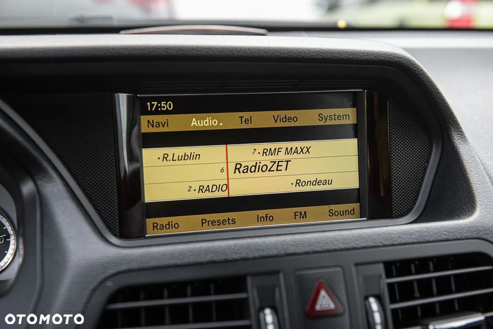 Mercedes-Benz Klasa E 350 CDI DPF Coupe BlueEFFICIENCY 7G-TRONIC Avantgarde - 19