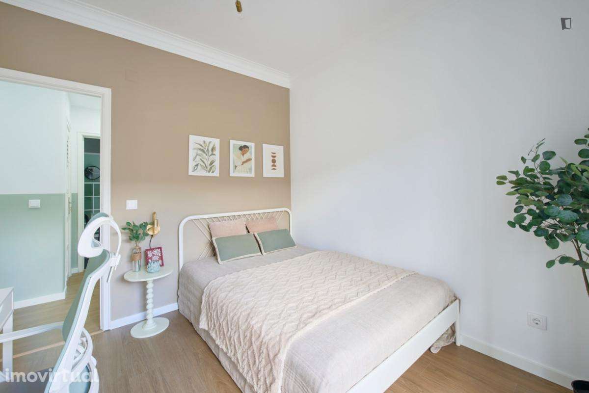 Quarto - localizado em Amadora Lisbon - Grande imagem: 4/27