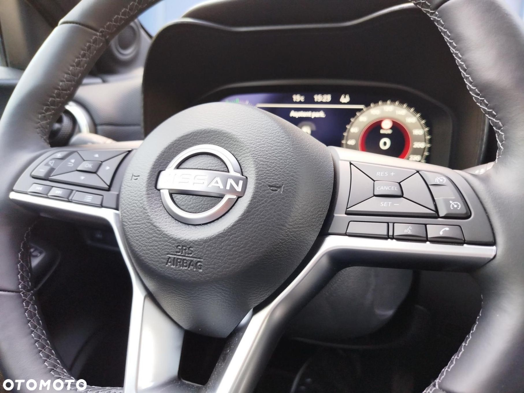 Nissan Juke 1.6 Hybrid N-Connecta AMT - 20