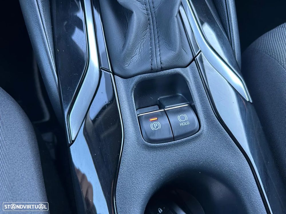 Toyota Corolla SD 1.8 Hybrid Comfort - 18