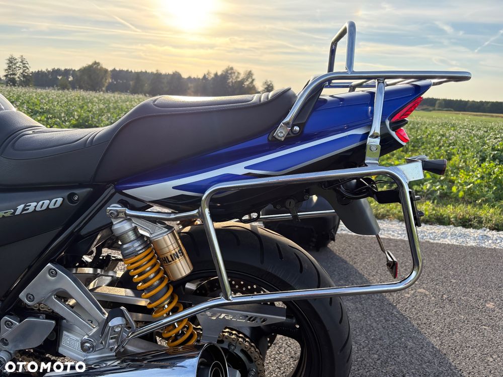 Yamaha XJR - 37