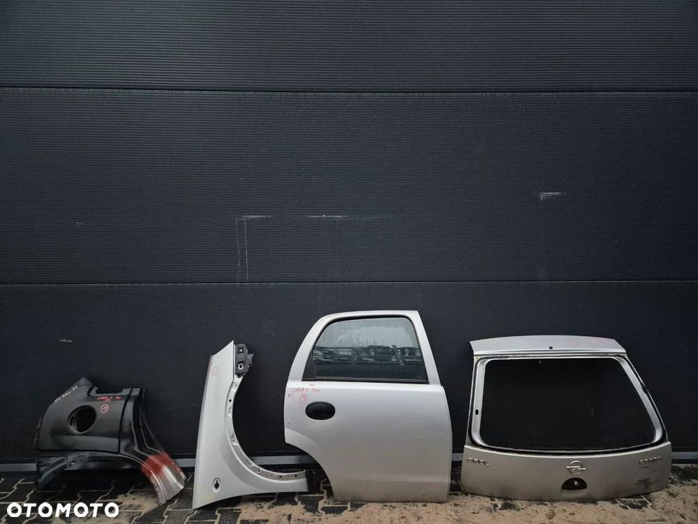 CORSA C DRZWI BŁOTNIK KLAPA - 1