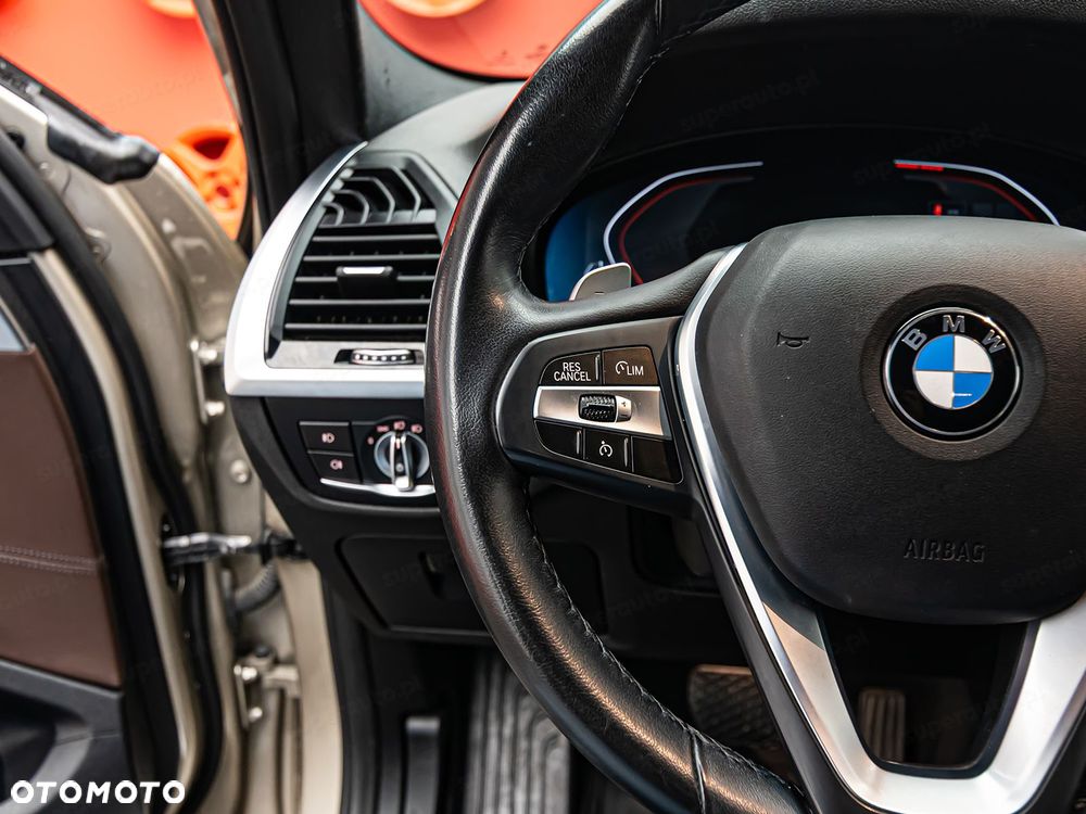 BMW X4 xDrive20i sport - 13