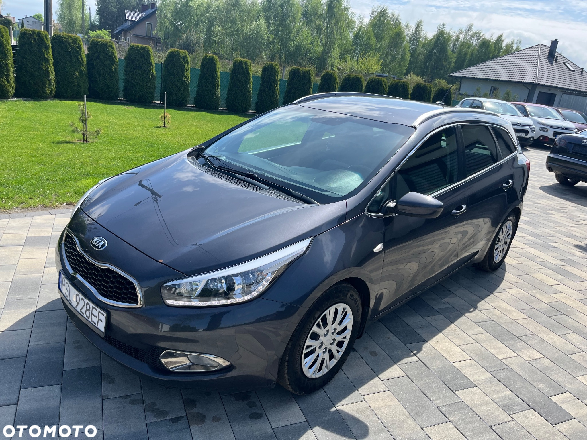 Kia Ceed - 4