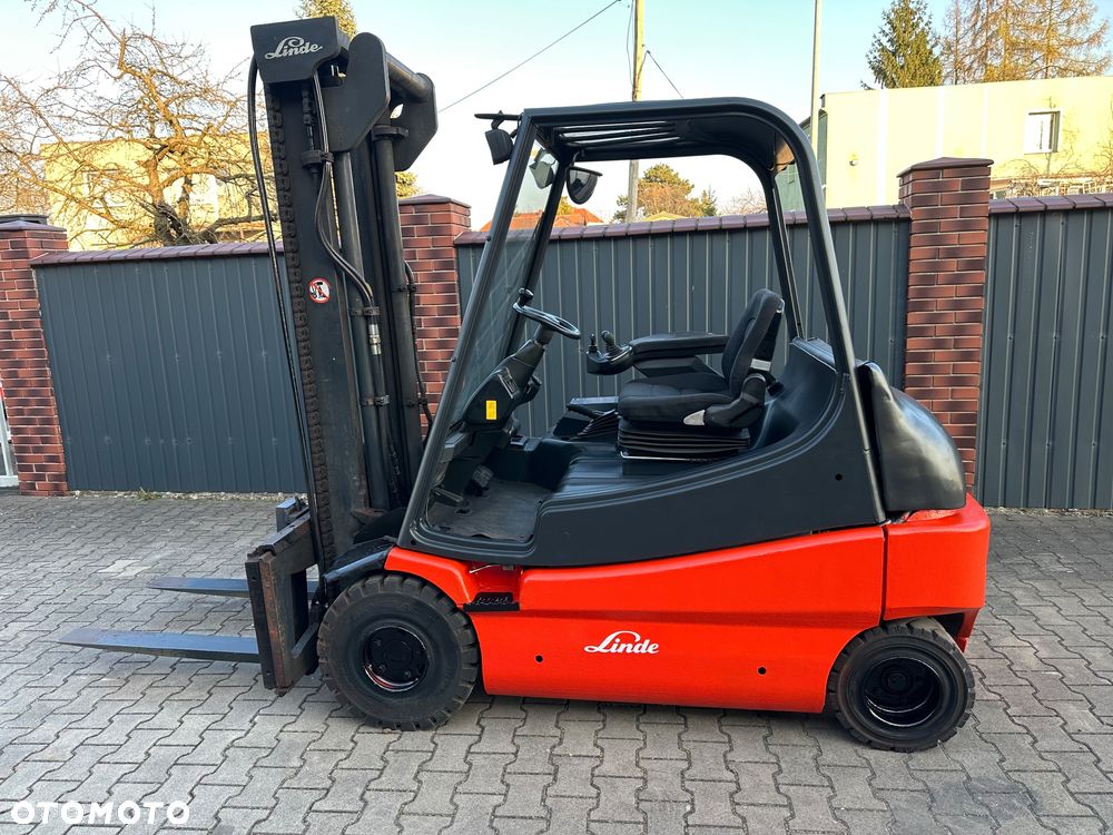 Linde E30 - 1
