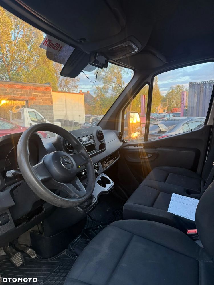 Mercedes-Benz Sprinter - 6