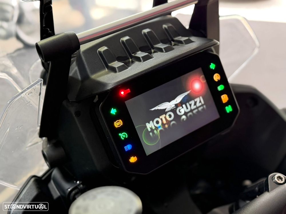 Moto Guzzi Stelvio - 3