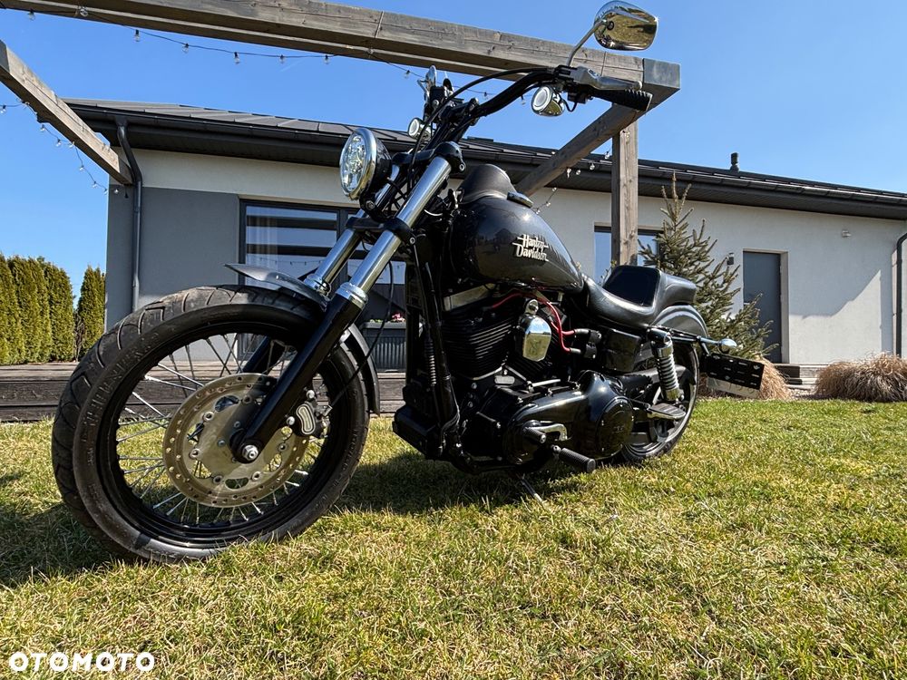 Harley-Davidson Dyna Street Bob - 11