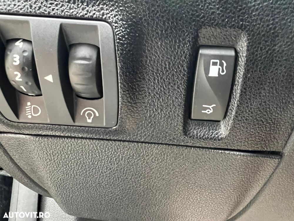 Renault Megane TCe 140 GPF Equilibre - 22