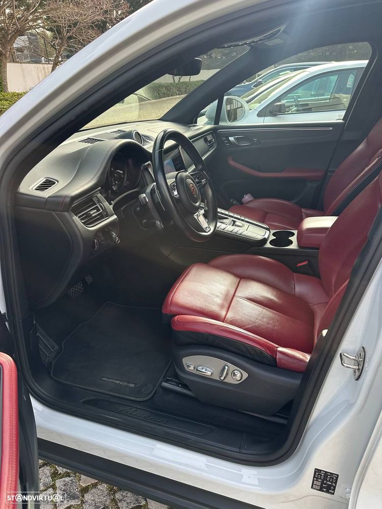 Porsche Macan - 13