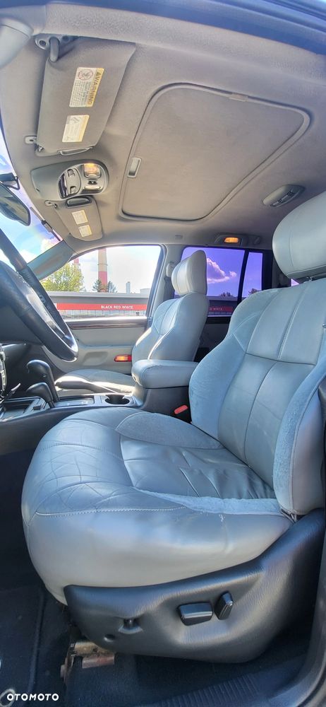 Jeep Grand Cherokee - 8