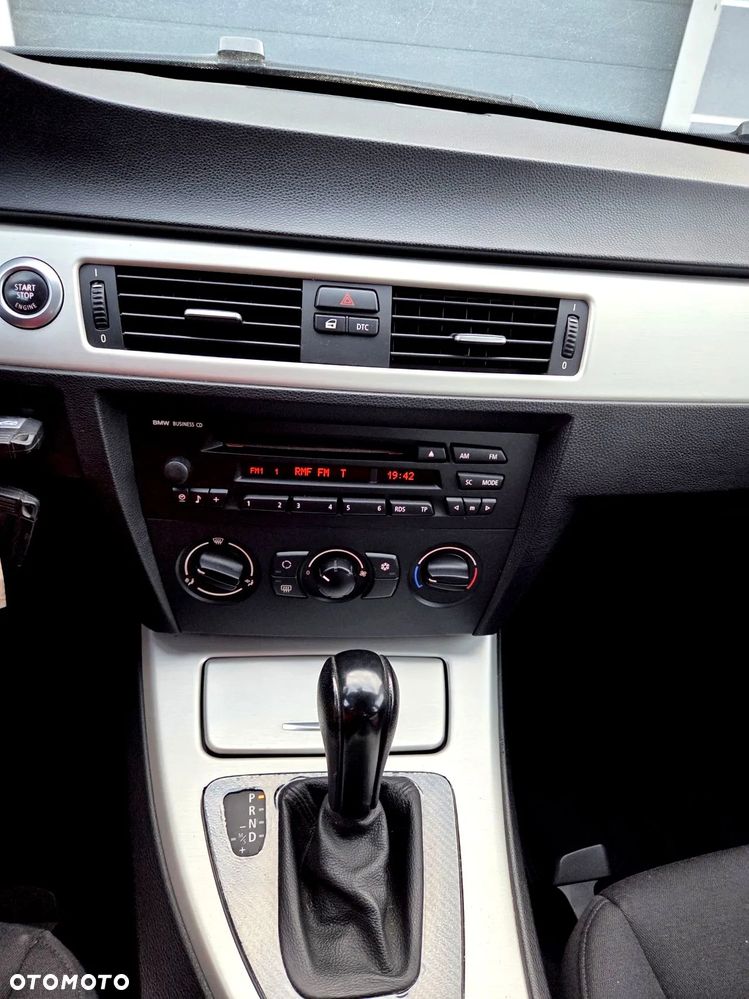 BMW Seria 3 - 23