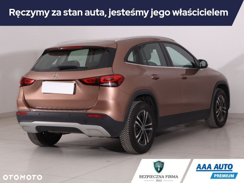 Mercedes-Benz GLA - 7