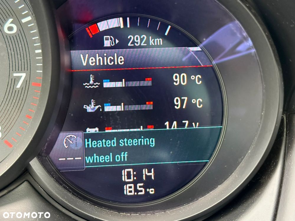 Porsche Macan T - 17