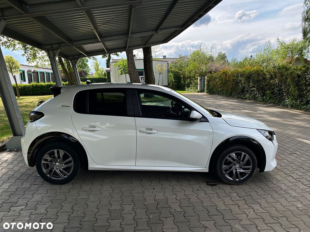 Peugeot 208 PureTech 100 EAT8 Allure - 6
