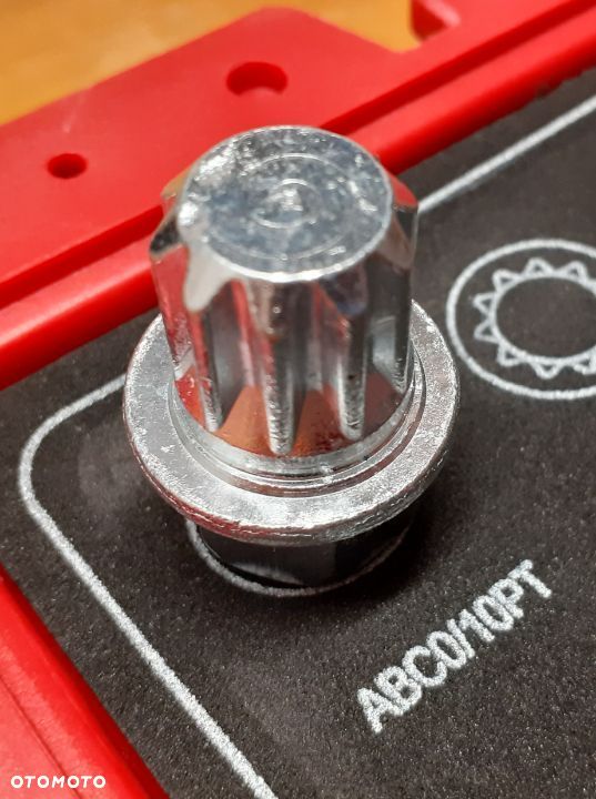 Nasadka adapter złodziejka do śrub Audi VW Seat Skoda VAG - 2