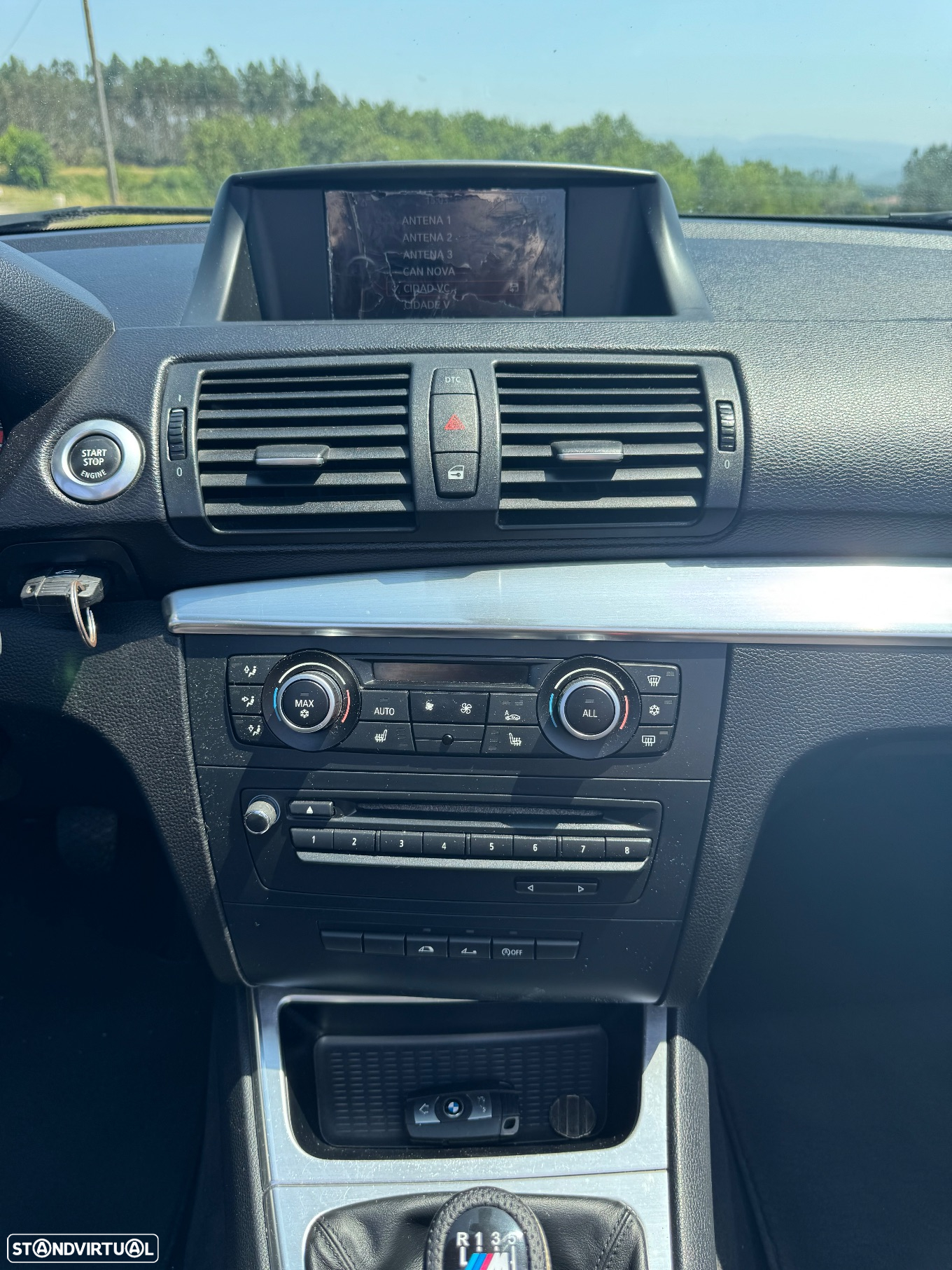 BMW 120 d Cabrio Limited Edition Lifestyle c/ M Sport Pack - 19