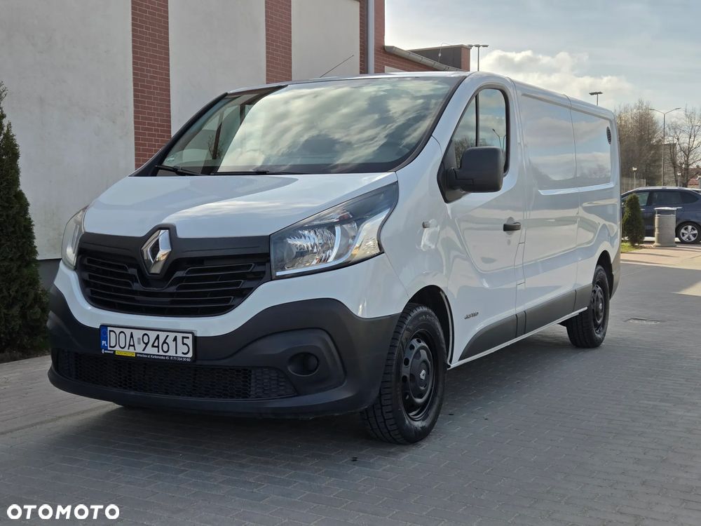Renault Trafic - 1