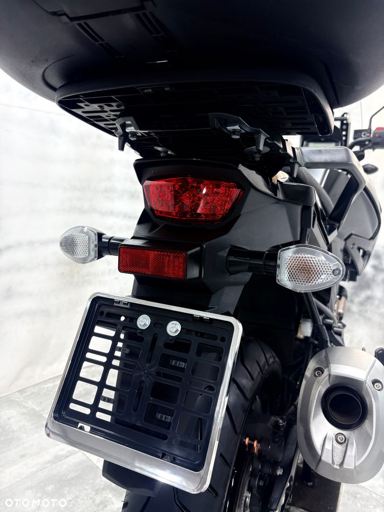 Suzuki V-STROM - 15