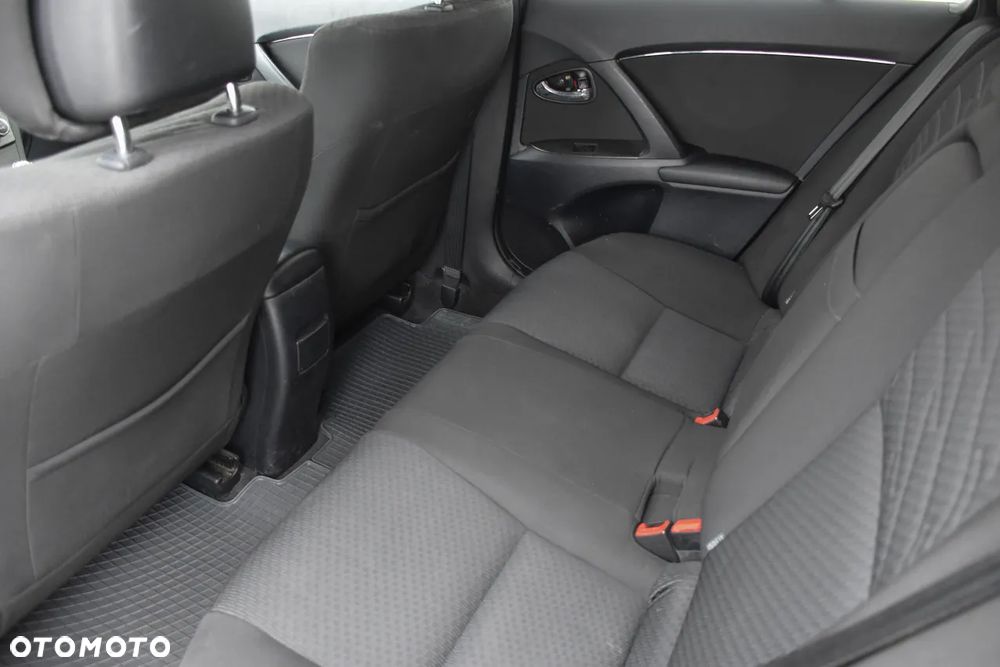 Toyota Avensis 2.0 D-4D Platinium - 31