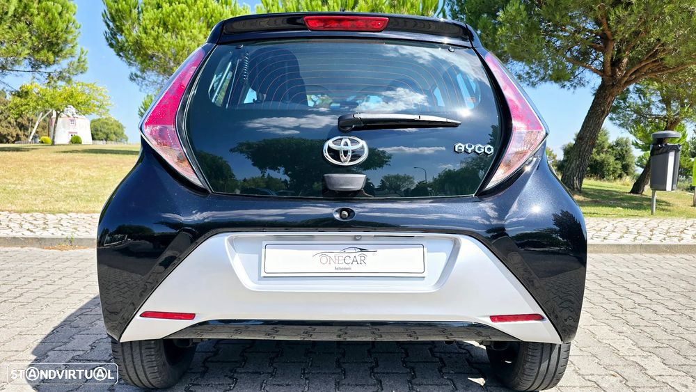 Toyota Aygo 1.0 X-Clusiv - 14