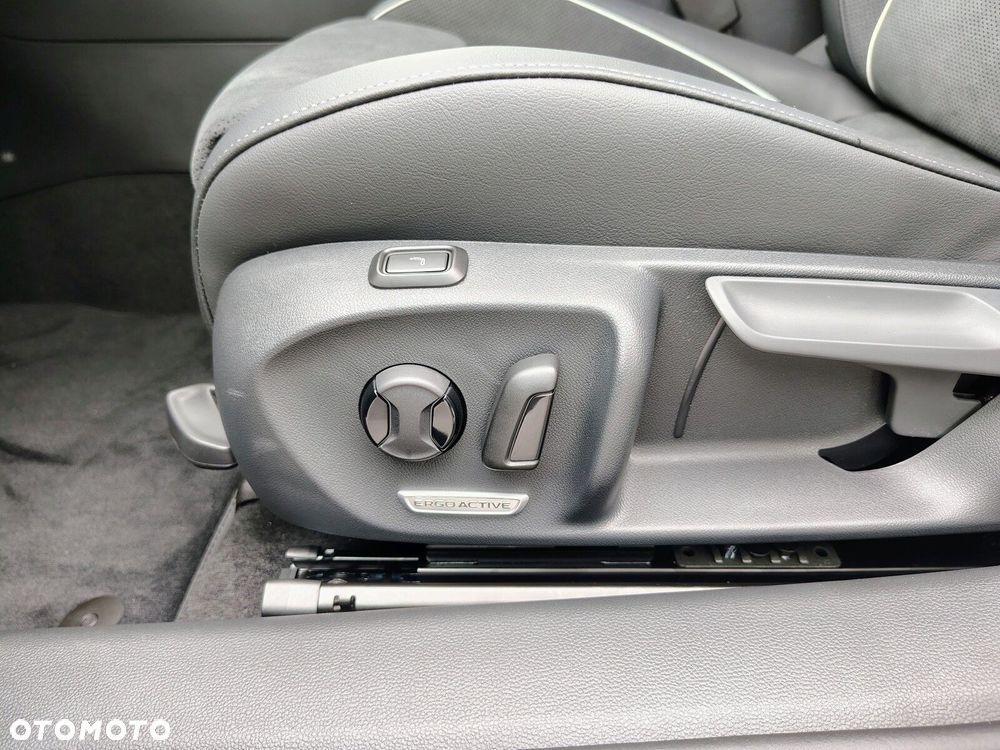 Volkswagen Passat - 17