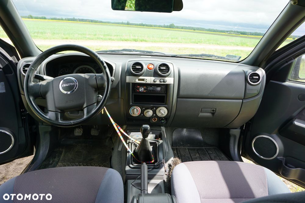 Isuzu D-Max 3.0d DC LS - 11