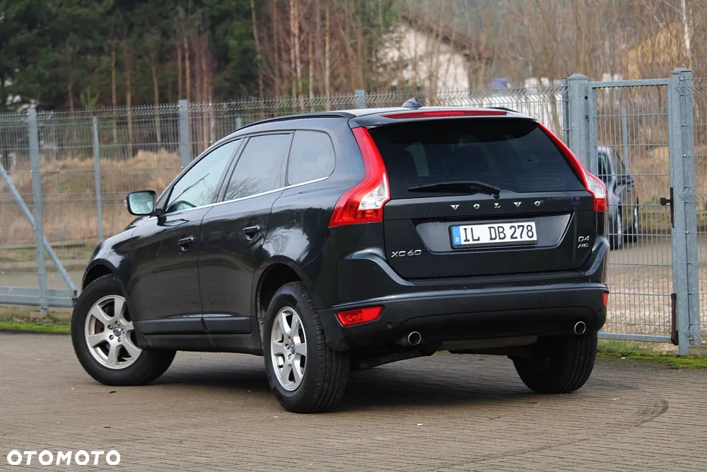 Volvo XC 60 2.4D AWD Momentum - 10