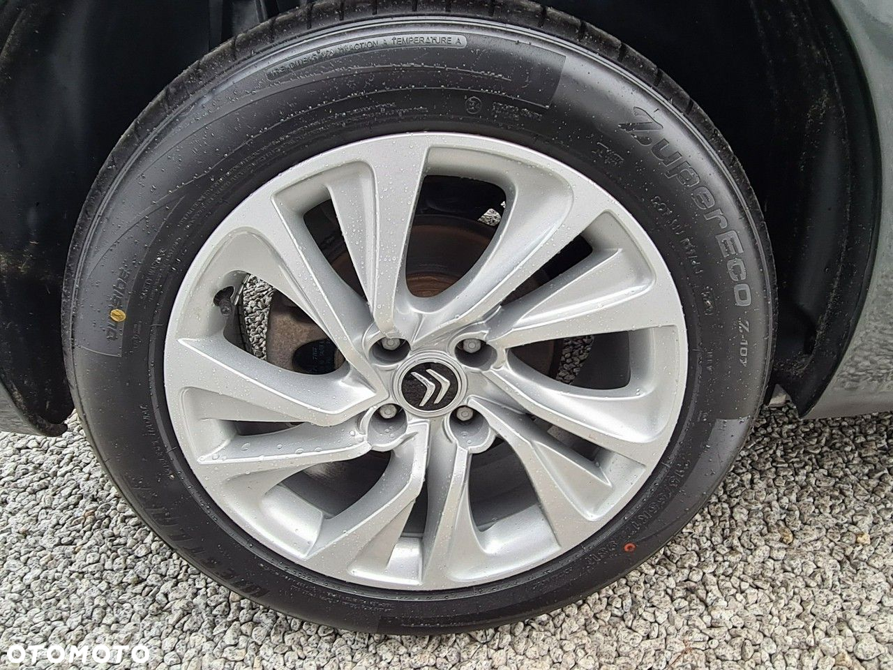 Citroën DS4 e-HDi 115 SoChic - 25