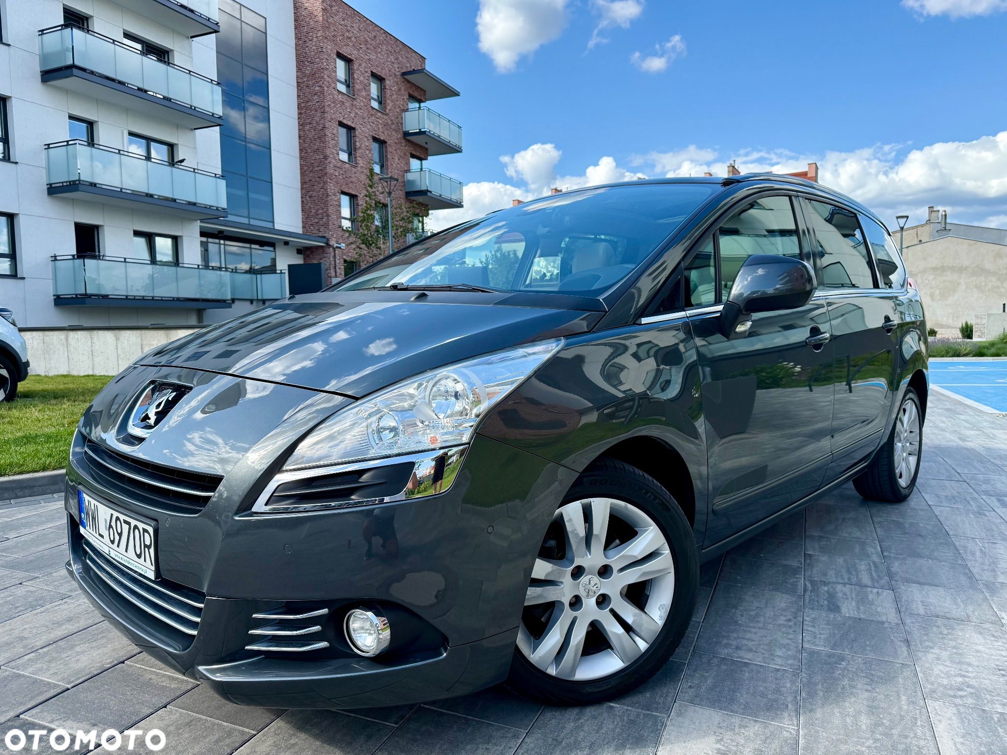 Peugeot 5008 1.6 THP Allure 7os - 1