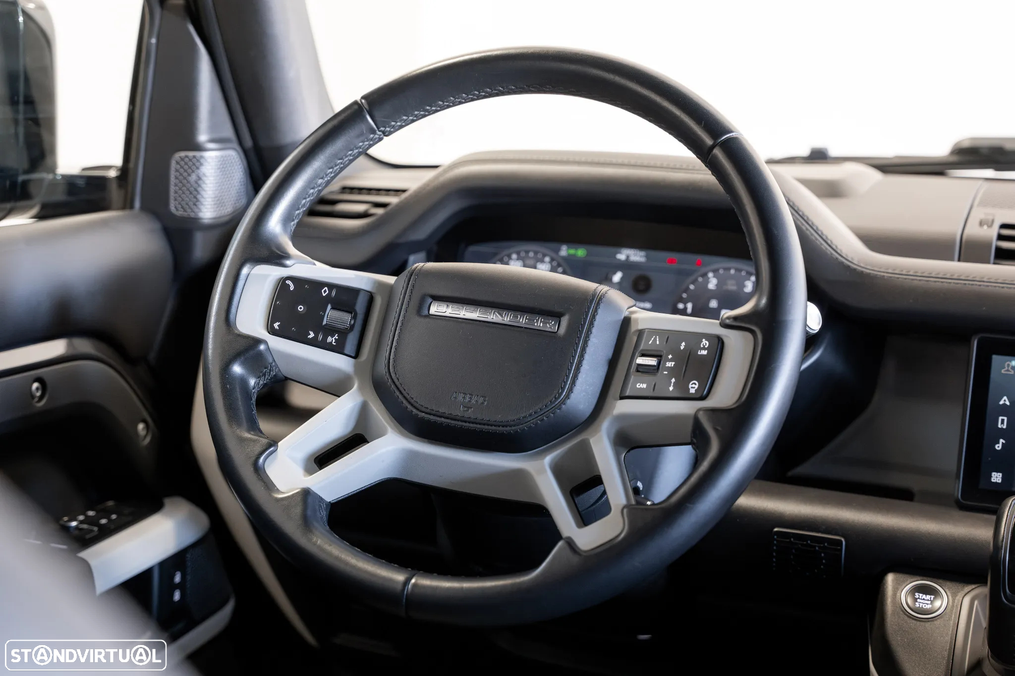 Land Rover Defender 3.0 D300 90 AWD X-Dynamic HSE - 10