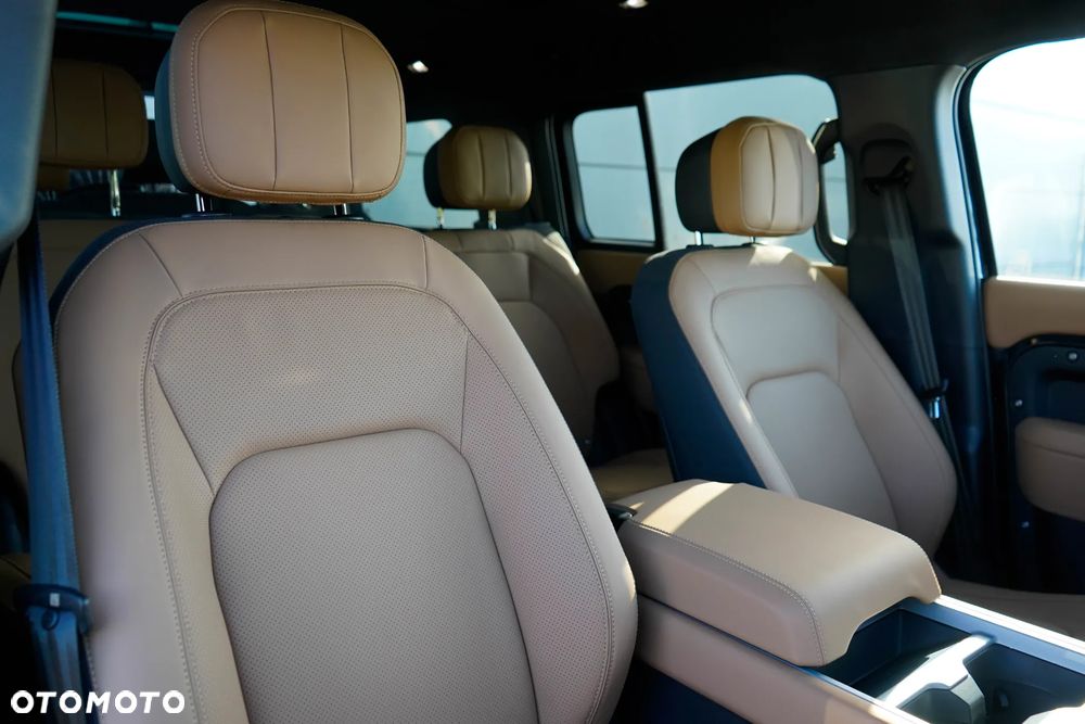 Land Rover Defender 3.0 D350 mHEV X-Dynamic HSE - 29