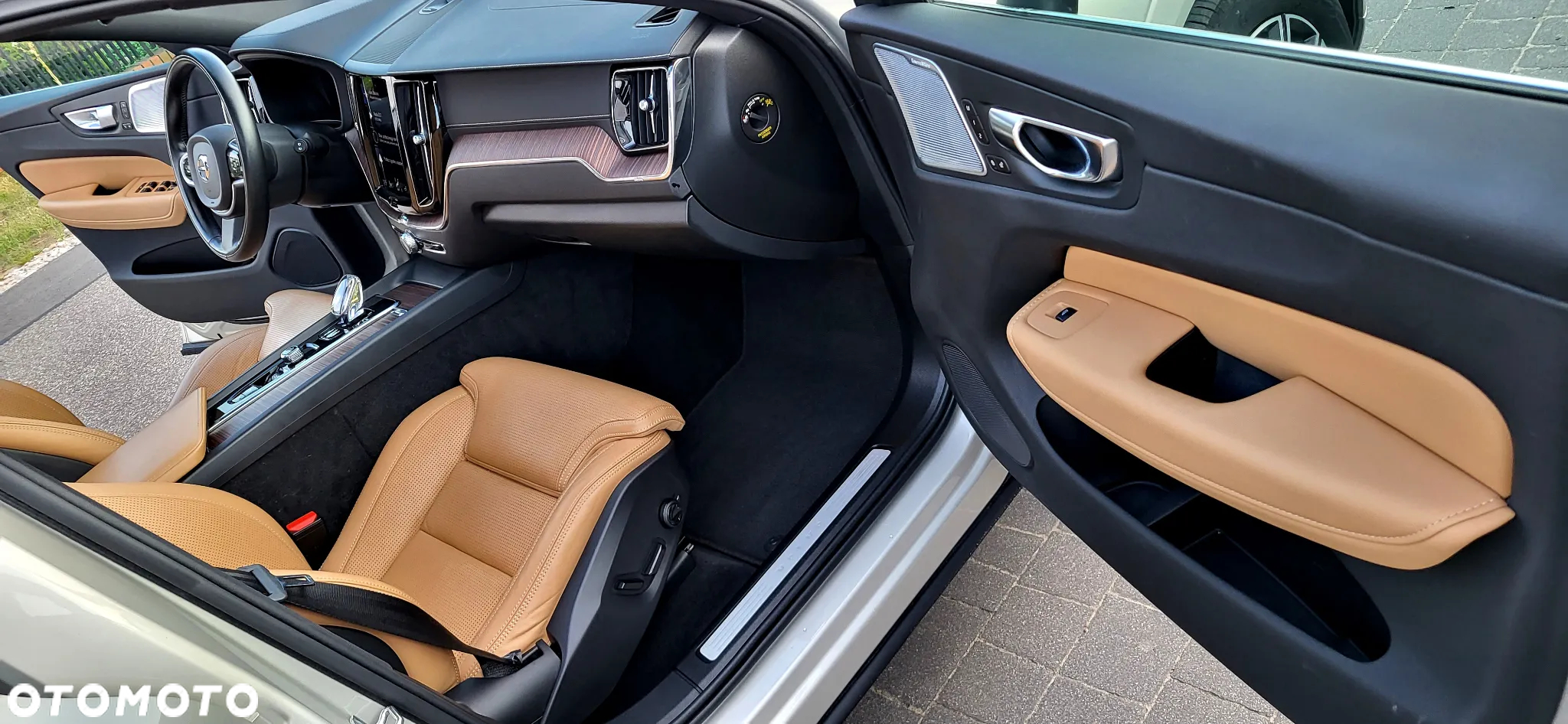 Volvo XC 60 D4 AWD Inscription - 28