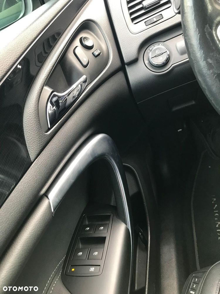 Opel Insignia 1.6 T Executive EU6 - 12