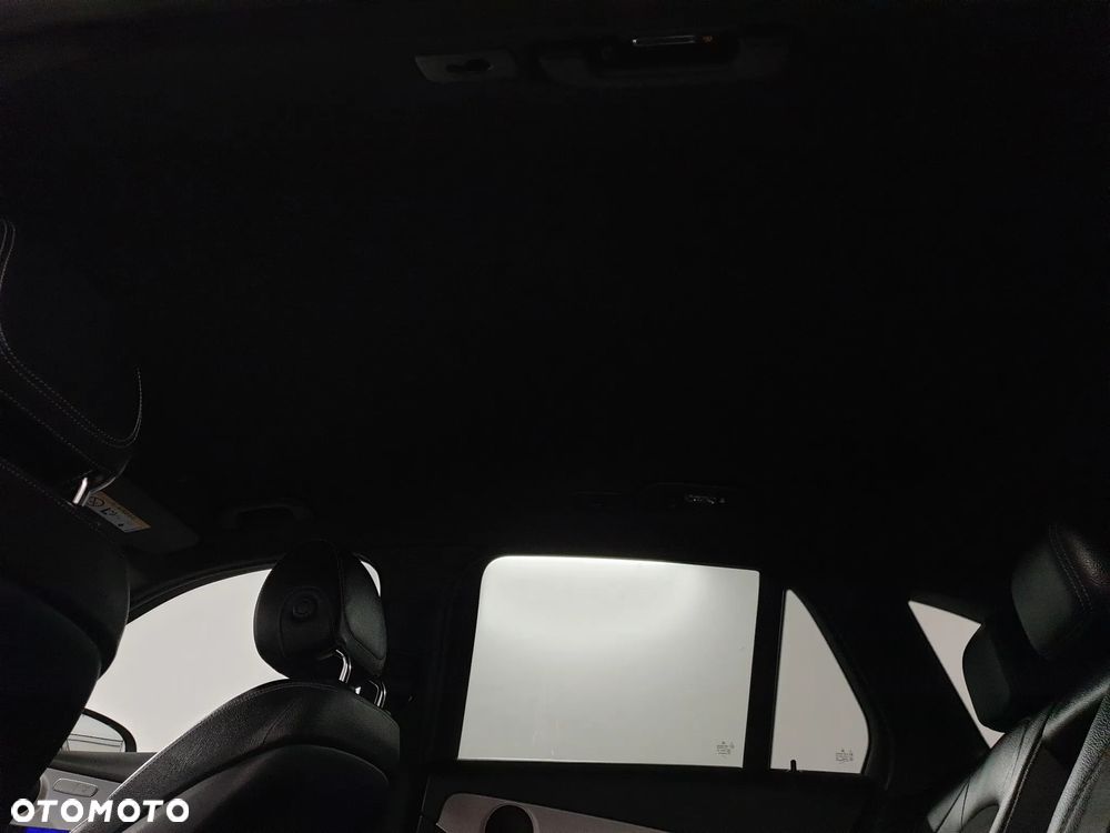 Mercedes-Benz GLC 300 de 4Matic 9G-TRONIC AMG Line Plus - 31