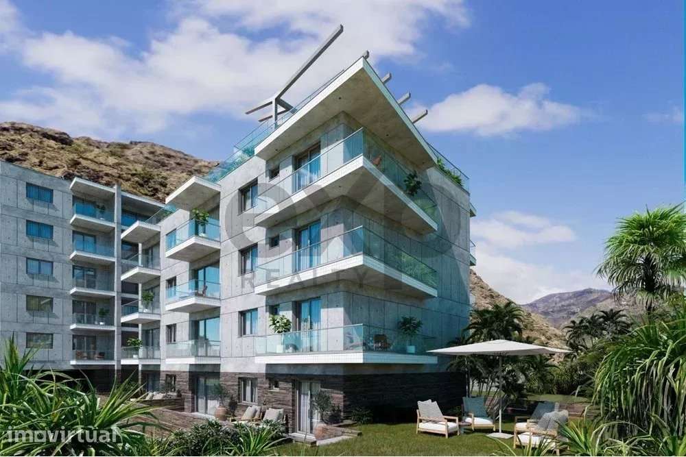 Oportunidade Única no Centro da Ribeira Brava – Apto T1 no Novo Empree - Grande imagem: 2/22