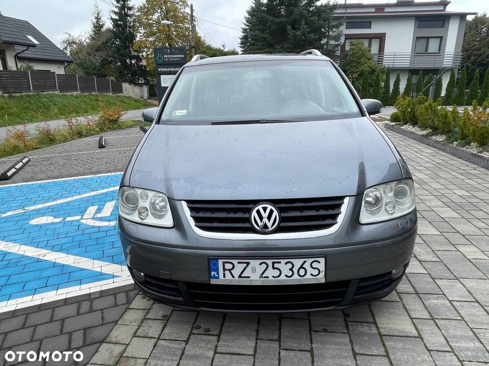 Volkswagen Touran 2.0 TDI Trendline - 2