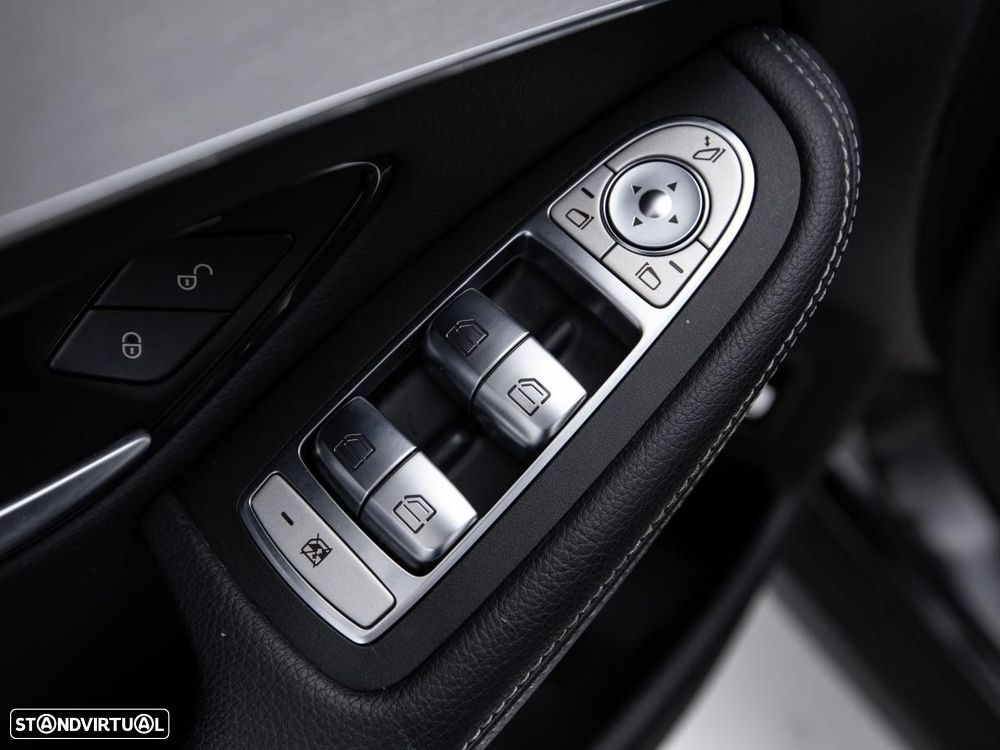 Mercedes-Benz GLC 300 de 4Matic - 15