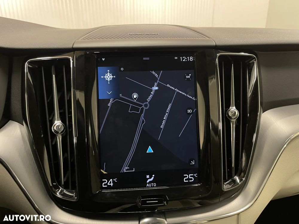 Volvo XC 60 Recharge T8 Twin Engine eAWD Inscription - 17