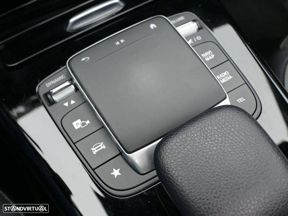 Mercedes-Benz CLA 250 e - 25