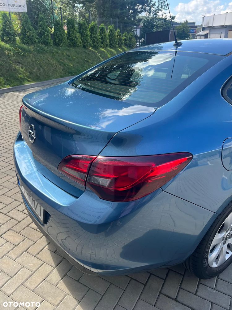 Opel Astra 1.6 Business - 11