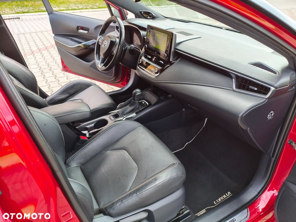 Toyota Corolla - 30